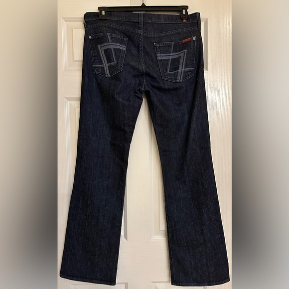7 4 All Mankind Bootcut Fit Dark Wash Md Rise Zip Fly Stretch Denim Jean - Picture 2 of 8